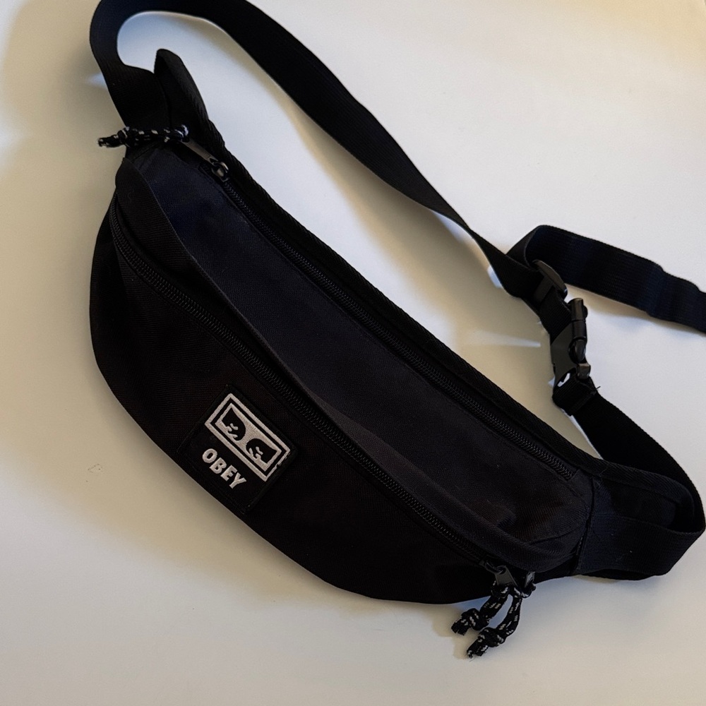 Obey Takeover Black Crossbody Bag - Picture 2 of 3
